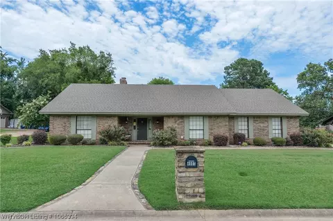 4607 S R Rd, Fort Smith, AR 72903
