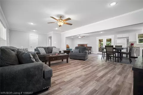 5915 Apache Trl, Fort Smith, AR 72904 photo 2