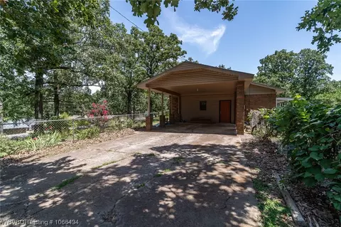 8409 Sebastian Lake Dr, Hackett, AR 72937 photo 6