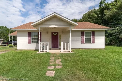 708 Bayless, Wister, OK 74966