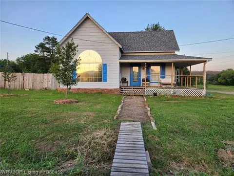 112 S Broadway St, Hartford, AR 72938