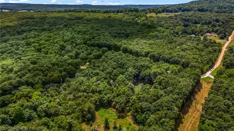 2 Kelly Mountain Road, Prairie Grove, AR 72753