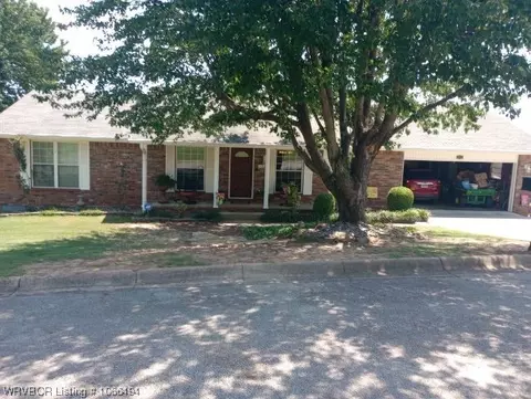 1110 Lisa Ln, Van Buren, AR 72956