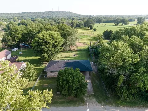 107 North St, Gans, OK 74936 photo 32