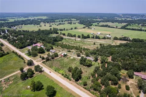 1002 Highway 10, Hackett, AR 72937 photo 6