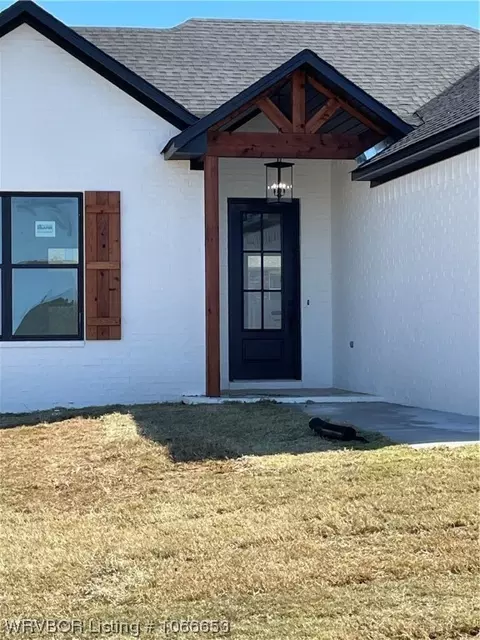 Exterior - 404 Stoneledge Dr, Lavaca, AR 72941 photo 5 of 5