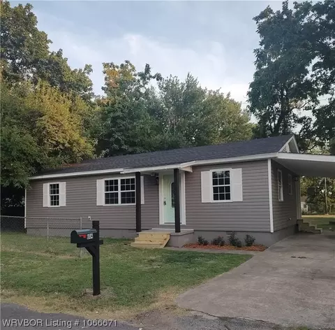 604 4th St, Spiro, OK 74959
