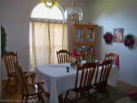 9108 Rosewood Dr, Fort Smith, AR 72903 photo 4