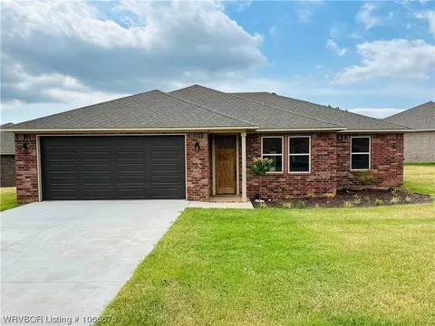 1100 Lavender Rd, Bonanza, AR 72916