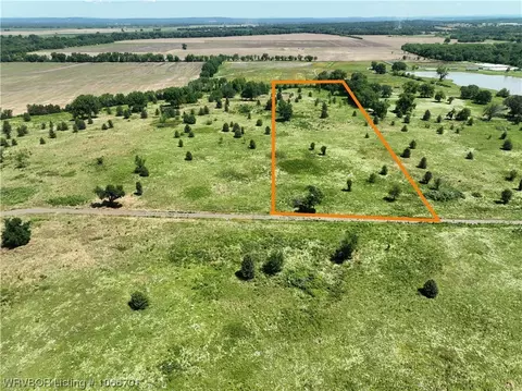 9 Beaty Avenue, Pocola, OK 74902