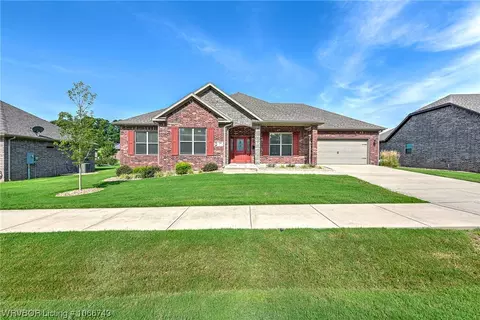 150 Dogwood Dr, Bella Vista, AR 72715