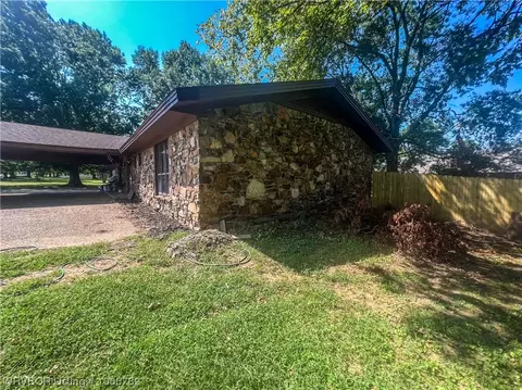 2310 Moody Rd, Barling, AR 72923 photo 4