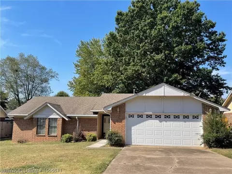 3008 100th St, Fort Smith, AR 72903