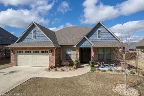 7108 Forest Canyon Dr, Fort Smith, AR 72916