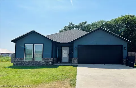 1008 Hugo St, Muldrow, OK 74948