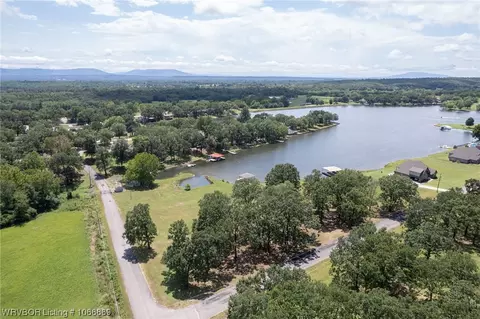 300 Marina Drive, Hackett, AR 72937 photo 1
