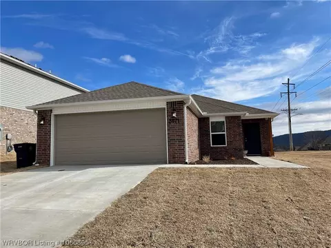 7927 Windflower Ln, Fort Smith, AR 72916