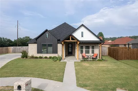 6901 Forest Canyon Dr, Fort Smith, AR 72916