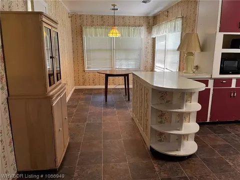 Dining - 447 W 4th St, Waldron, AR 72958 photo 2 of 2