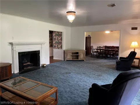 Living - 447 W 4th St, Waldron, AR 72958 photo 1 of 4