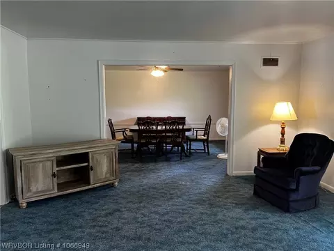 Living - 447 W 4th St, Waldron, AR 72958 photo 3 of 4