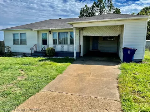 2004 Jacobs Ave, Fort Smith, AR 72908 photo 3