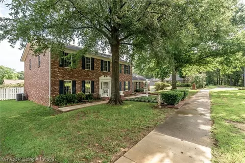 Exterior - 7815 Horan Dr, Fort Smith, AR 72903 photo 2 of 8