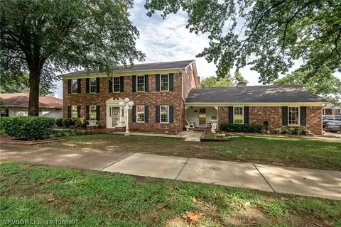 7815 Horan Dr, Fort Smith, AR 72903