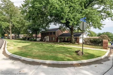 Exterior - 7815 Horan Dr, Fort Smith, AR 72903 photo 7 of 8