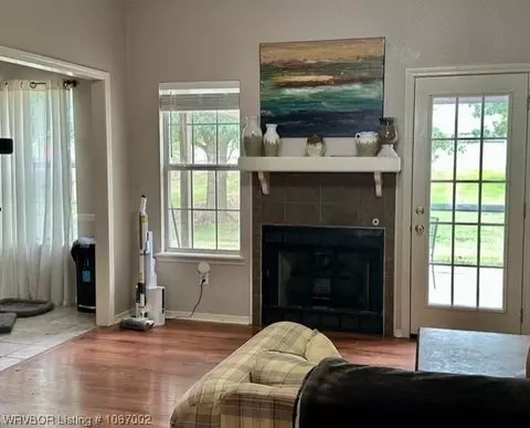 6815 Blackjack Dr, Fort Smith, AR 72916 photo 3