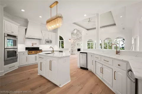 Kitchen - 4234 Spring Mountain Dr, Fort Smith, AR 72916 photo 8 of 11