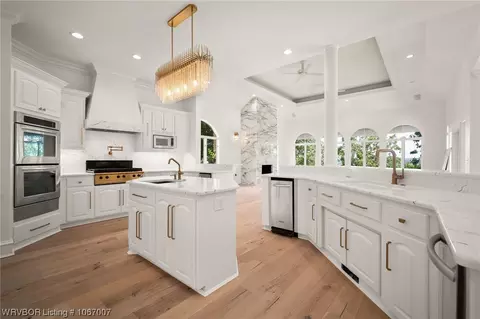Kitchen - 4234 Spring Mountain Dr, Fort Smith, AR 72916 photo 9 of 11