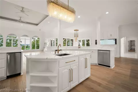 Kitchen - 4234 Spring Mountain Dr, Fort Smith, AR 72916 photo 6 of 11