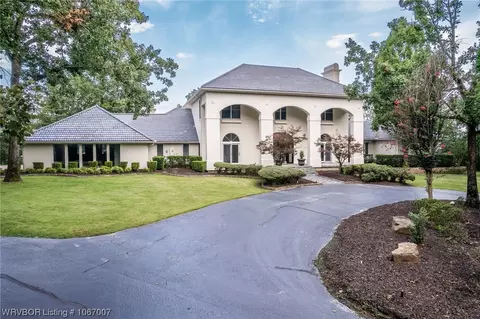 Exterior - 4234 Spring Mountain Dr, Fort Smith, AR 72916 photo 2 of 5