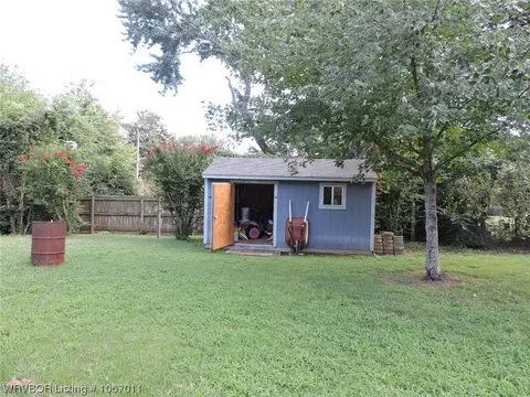 6818 S V St, Fort Smith, AR 72903 photo 25