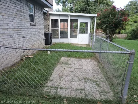 6818 S V St, Fort Smith, AR 72903 photo 26