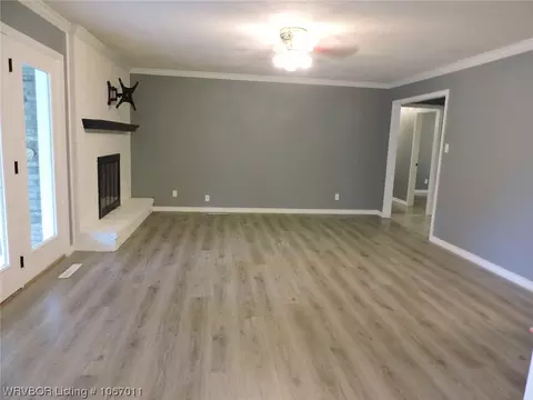 6818 S V St, Fort Smith, AR 72903 photo 5