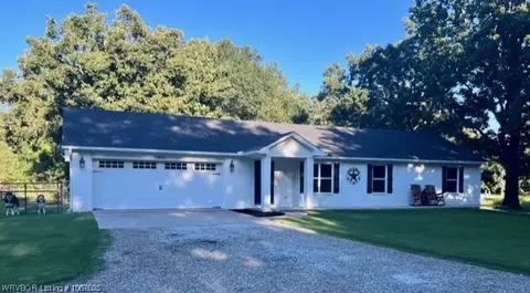 1910 S Shiloh Rd, Sallisaw, OK 74955