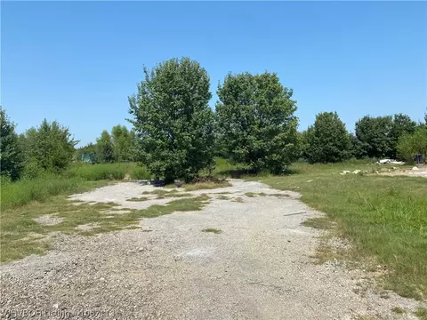 604 Shamrock Dr, Lavaca, AR 72941 photo 8