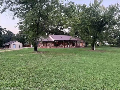 469345 1105 Rd, Muldrow, OK 74948