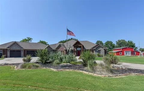 475962 E 1111 Rd, Muldrow, OK 74948