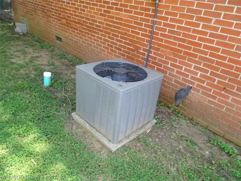 602 H St, Barling, AR 72923 photo 16