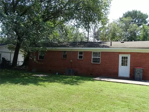 602 H St, Barling, AR 72923 photo 4
