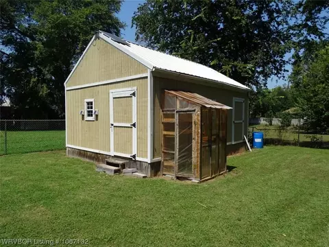 602 H St, Barling, AR 72923 photo 17