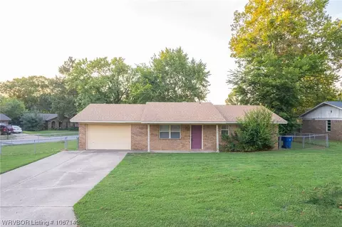 3201 Iola Ave, Fort Smith, AR 72908
