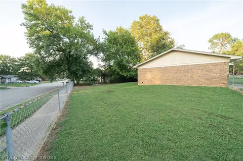 3201 Iola Ave, Fort Smith, AR 72908 photo 4