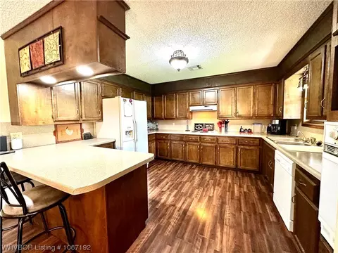 1902 E Mckenzie Ave, Pocola, OK 74902 photo 6