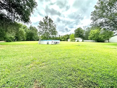 1902 E Mckenzie Ave, Pocola, OK 74902 photo 26