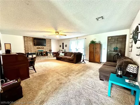 1902 E Mckenzie Ave, Pocola, OK 74902 photo 17