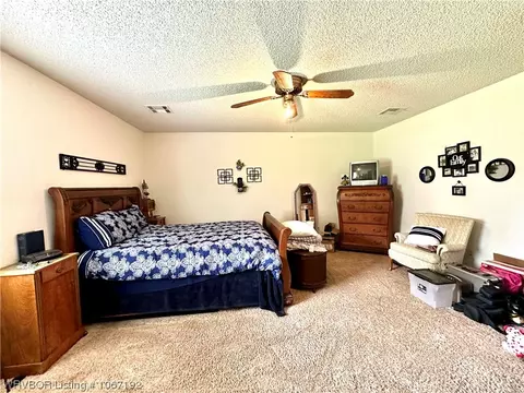 1902 E Mckenzie Ave, Pocola, OK 74902 photo 20